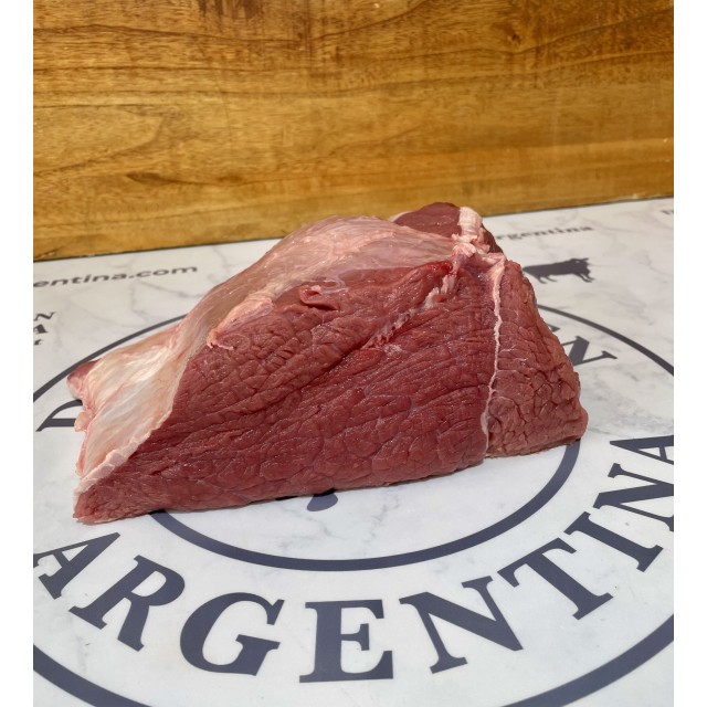 Cuadrada Raza Frisona Girona para Milanesa Entera en un Solo Corte Cuadrada Raza Frisona Girona para Milanesa Entera en un Solo Corte