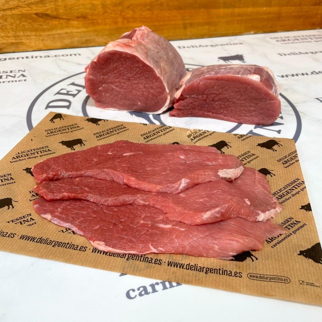 Peceto Redondo Galicia / Girona Frisona PIEZA ENTERA Fileteado para Escalopa Milanesa a 0,7 cm de espesor Peceto Redondo Galicia / Girona Frisona PIEZA ENTERA Fileteado para Escalopa Milanesa a 0,7 cm de espesor
